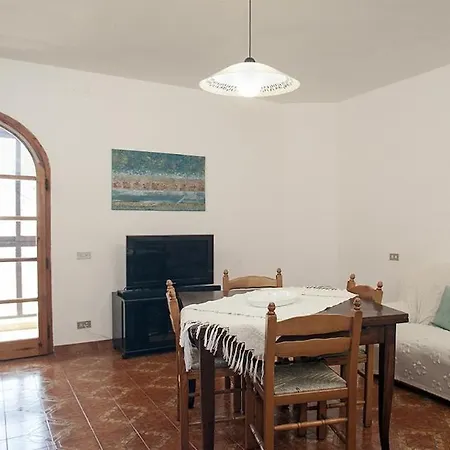 Giovanna- Seaside Escape, 80m To *