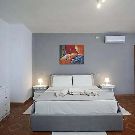 Giovanna- Seaside Escape, 80m To سولاناس