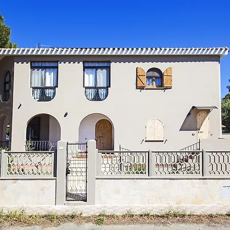 Giovanna- Seaside Escape, 80m To